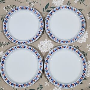 Dansk Bistro Kronborg Red Berries & Leaves Bread Plates Vintage Dansk NR Japan